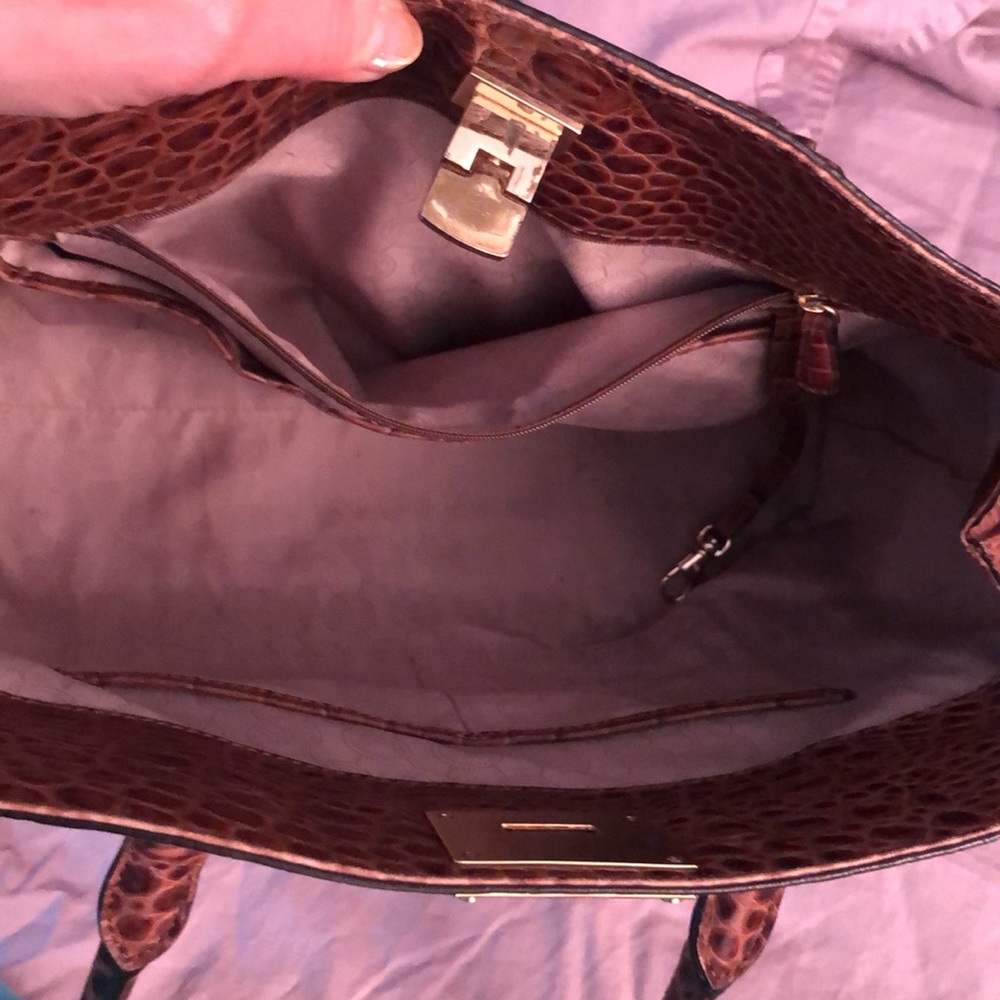 Michael Kors large Astrid handbag in walnut Rolled handles Crossbody strap - Picture 15 of 16